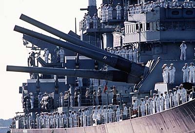 Pederasta sprawcą wybuchu na pancerniku USS 'Iowa'