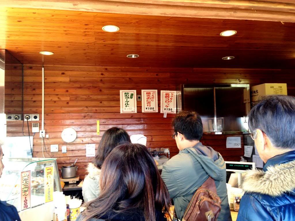 ande-anna: food kiosk at mother farm, chiba japan