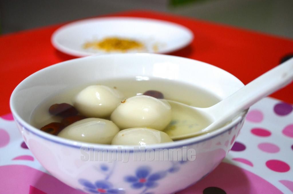 glutinous rice balls in osmanthus red date soup